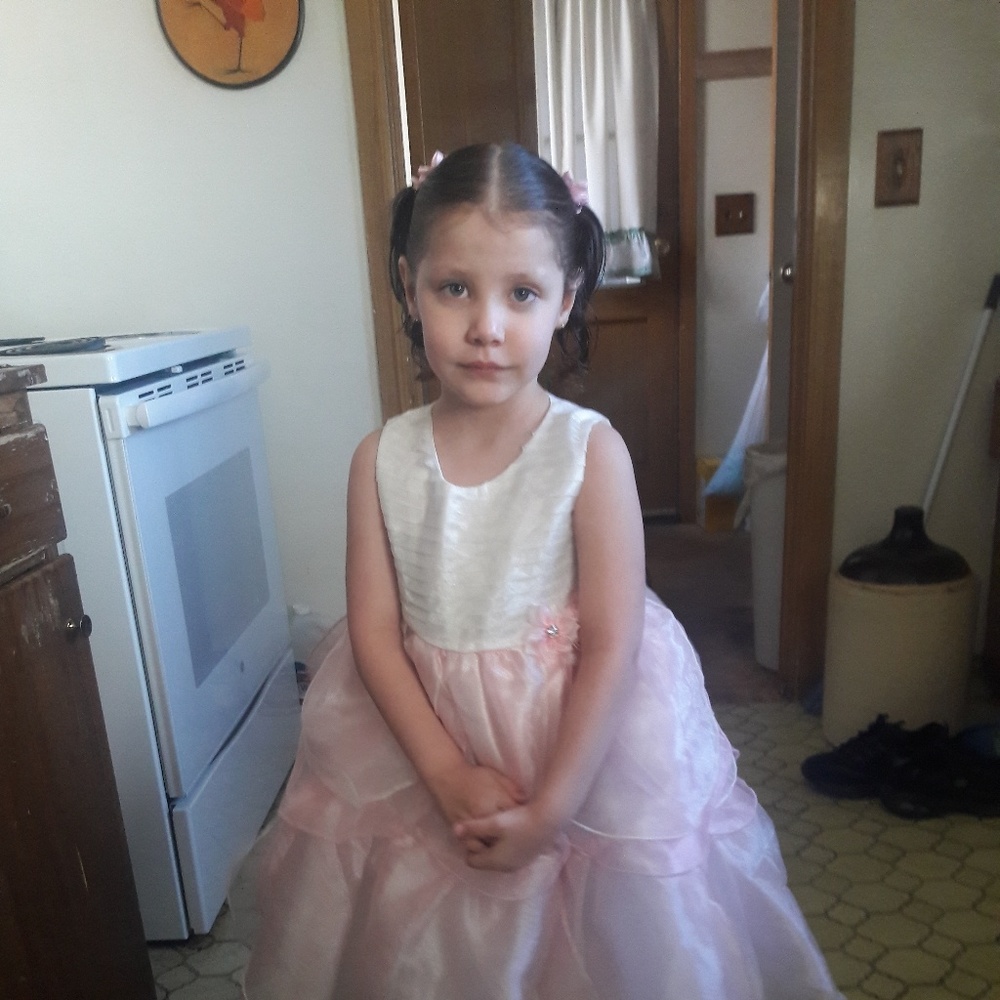 Meet your Posher, Laura